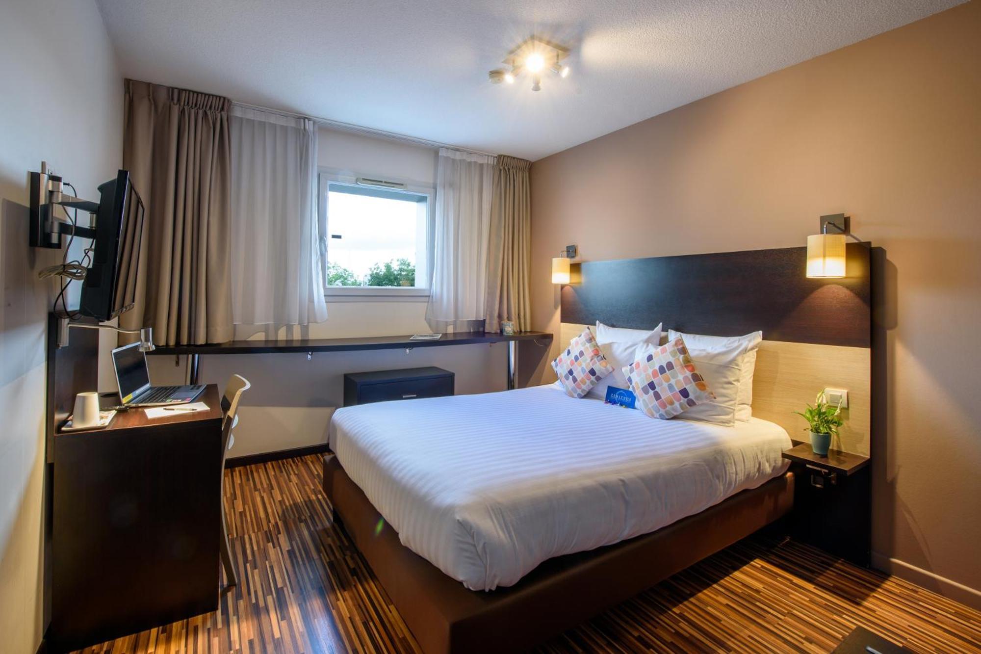 Studio,1629892295:JPEG